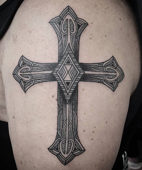 geometric center cross tattoo – FranLaff.com